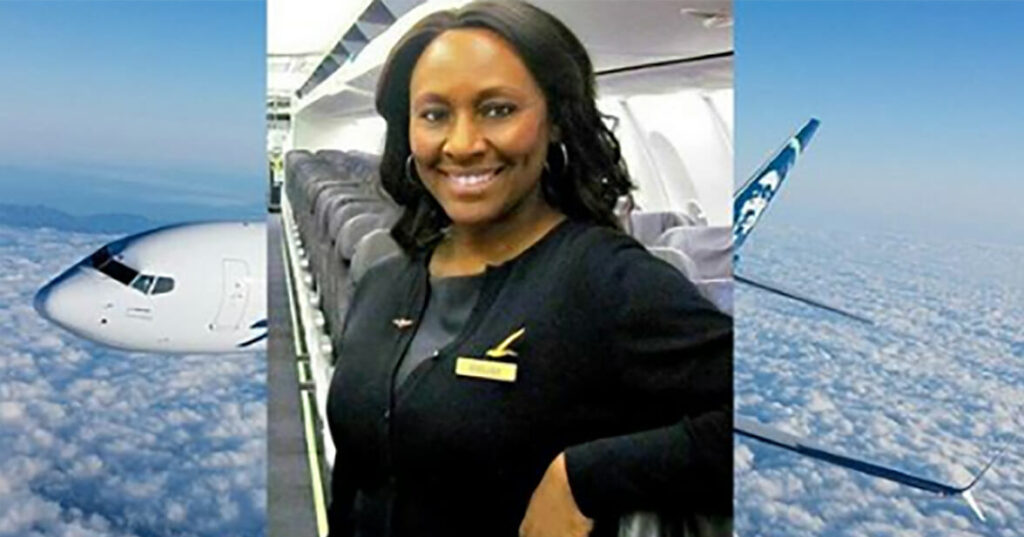 Flight attendant suspicious of young girl and elderly man, only to find 3-word note in bathroom after take off